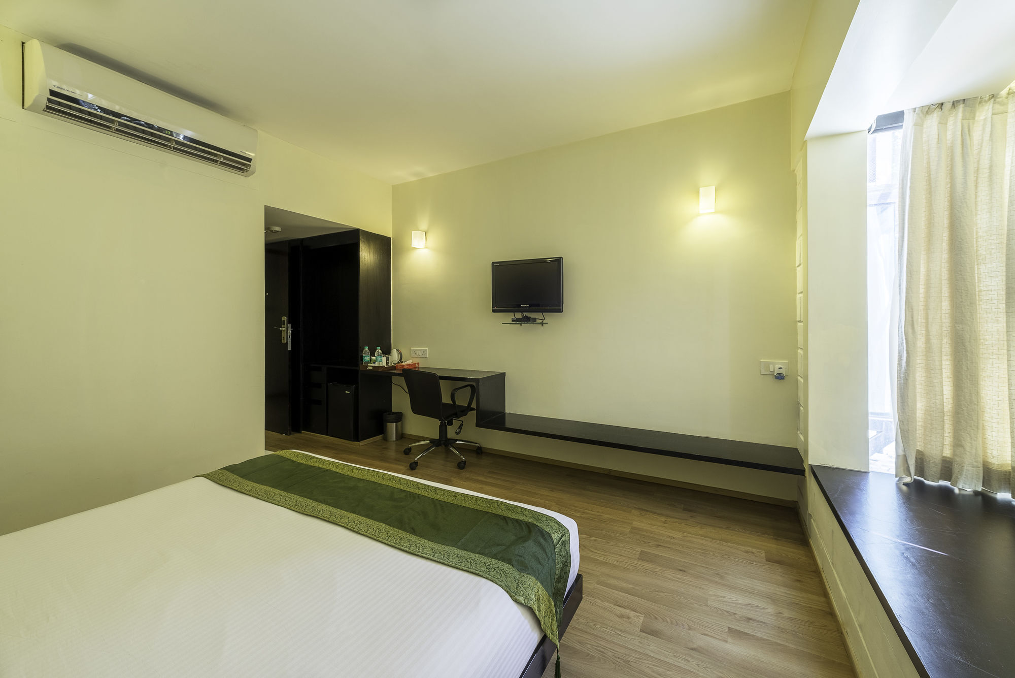 Treebo Trend Spektrum Suites Мисор Екстериор снимка