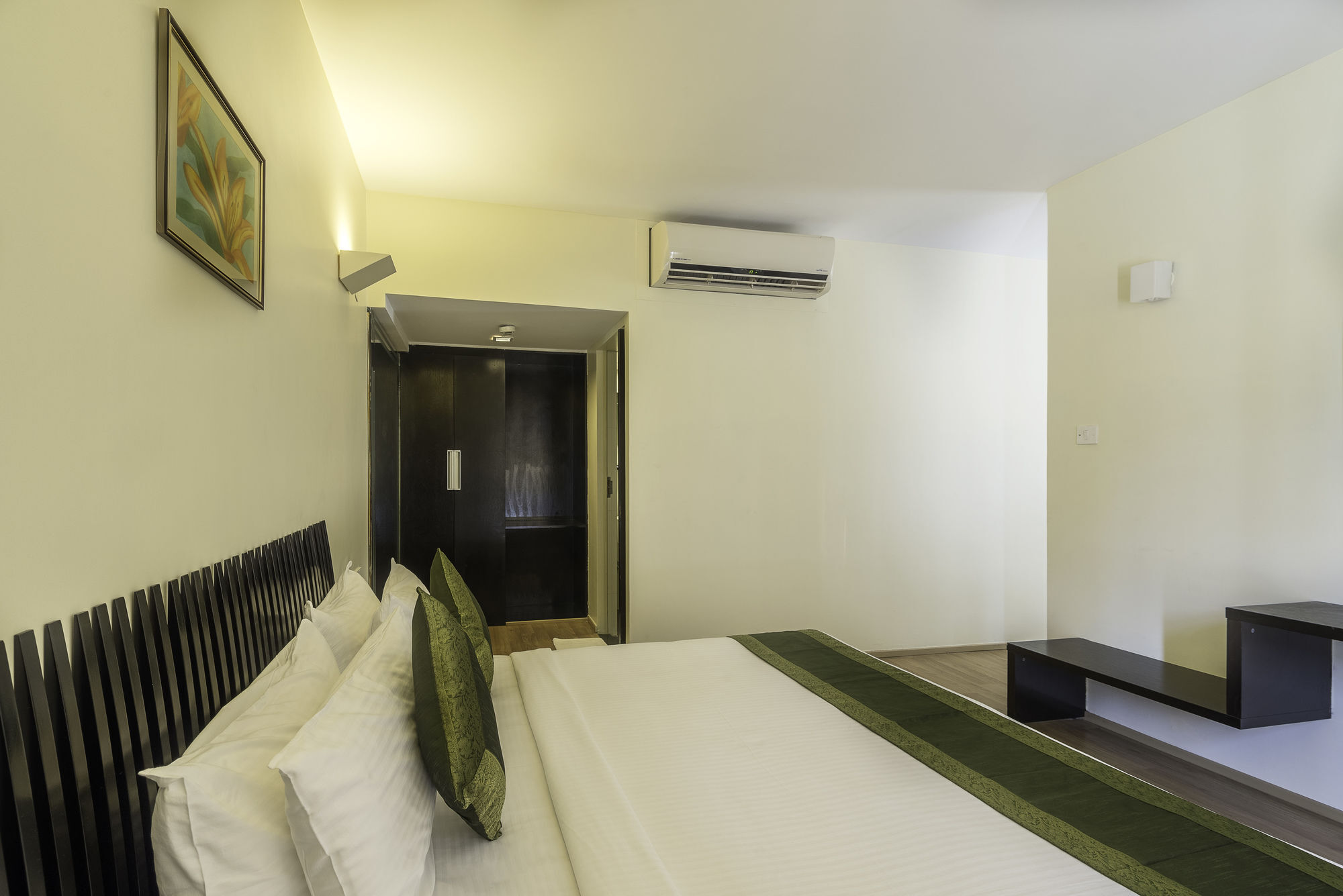 Treebo Trend Spektrum Suites Мисор Екстериор снимка