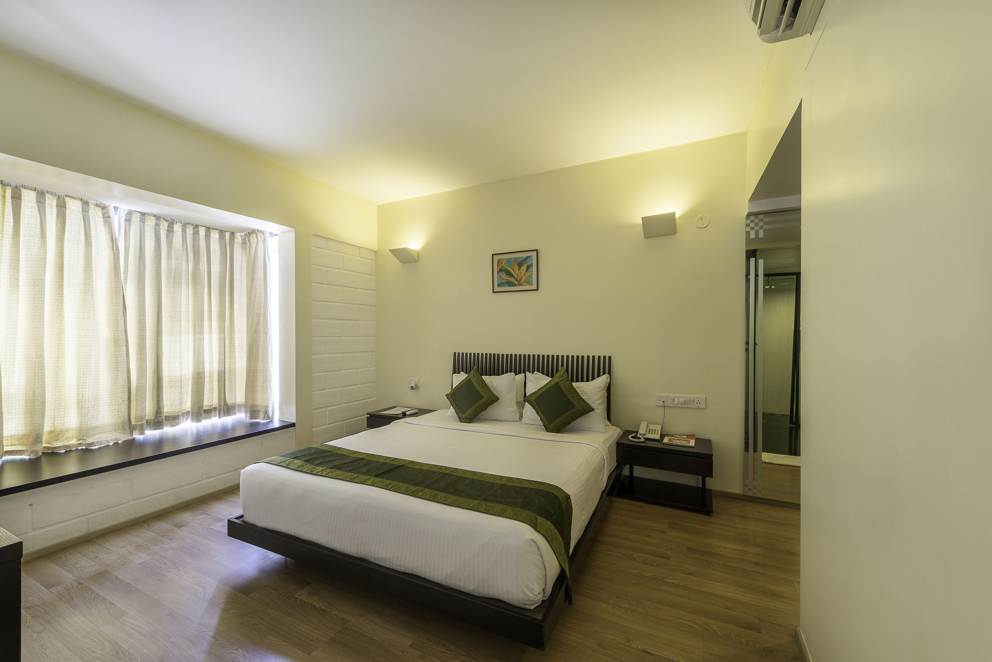 Treebo Trend Spektrum Suites Мисор Екстериор снимка